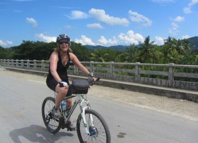 Kate Cheesman Cycling on the  tour with redspokes